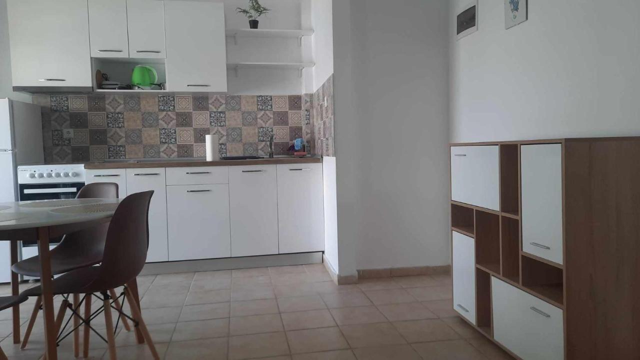 4 N-Joy Apartamento Peraía Exterior foto